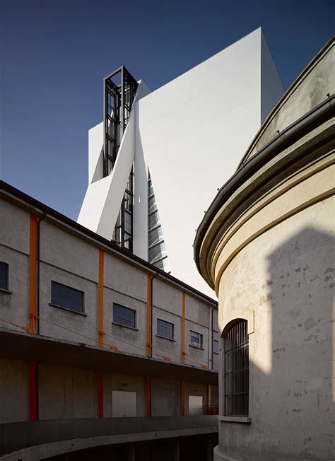 ON 9 MAY 2015, FONDAZIONE PRADA OPENS ITS NEW 